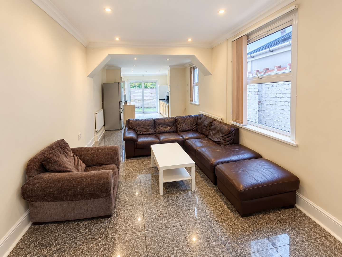 7 bed property in Mackintosh Place, Cardiff